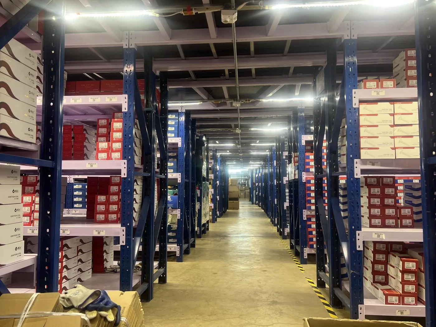 Almacén de autopartes AMPT